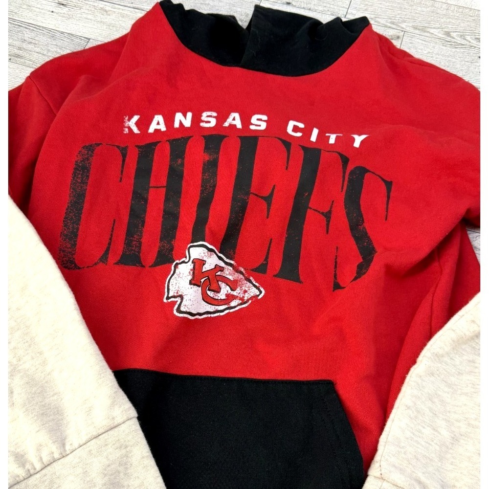NFL Team Apparel Kansas City Chiefs Boys Pullover Hoodie Red Black Gray XL 14-16